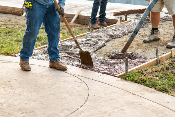 Best Custom Concrete Contractor  in Houston, MO